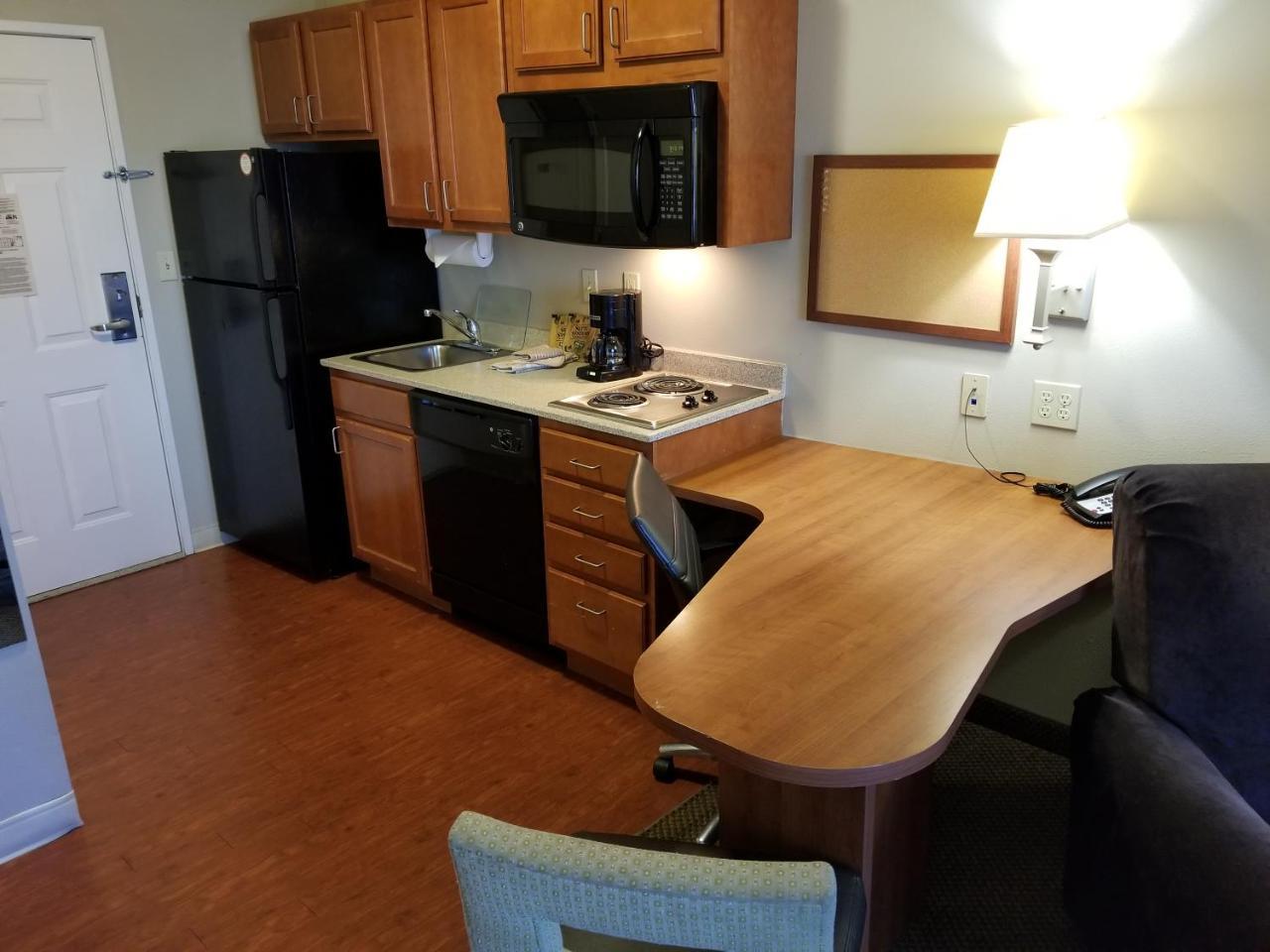 First Inn Suites Germantown Eksteriør bilde